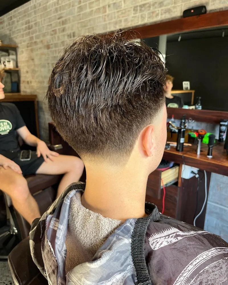 Messy top, tapered nape